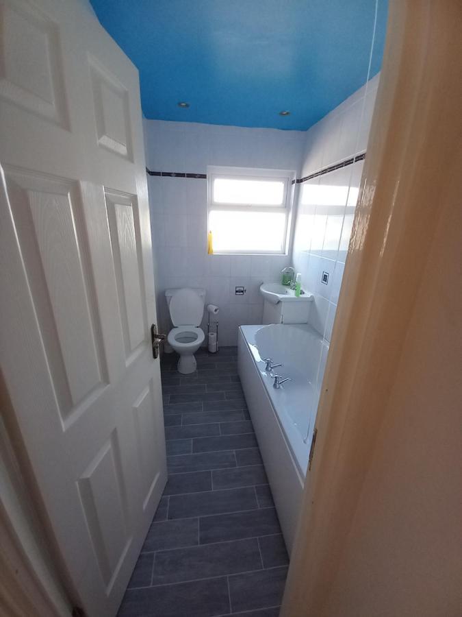 לימוואדי 3 Bedroom Family Home מראה חיצוני תמונה